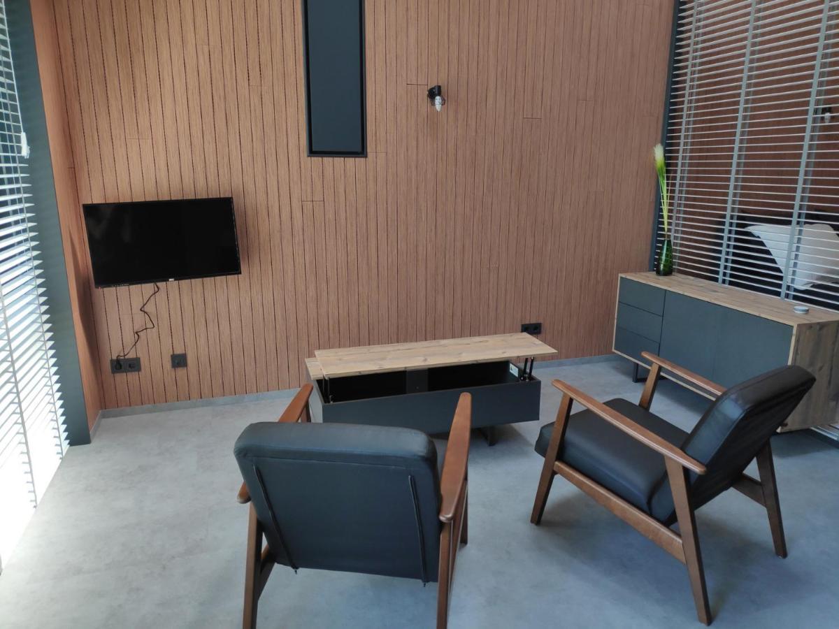 Bij Ons 'Niek Den Dungen Exterior foto